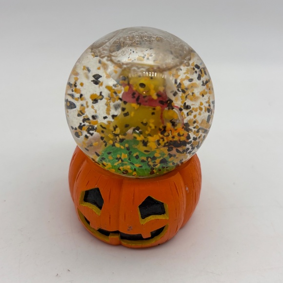 Disney Parks WDW Winnie the Pooh and Friends Pooh Halloween Mini Snow Globe - Picture 7 of 10